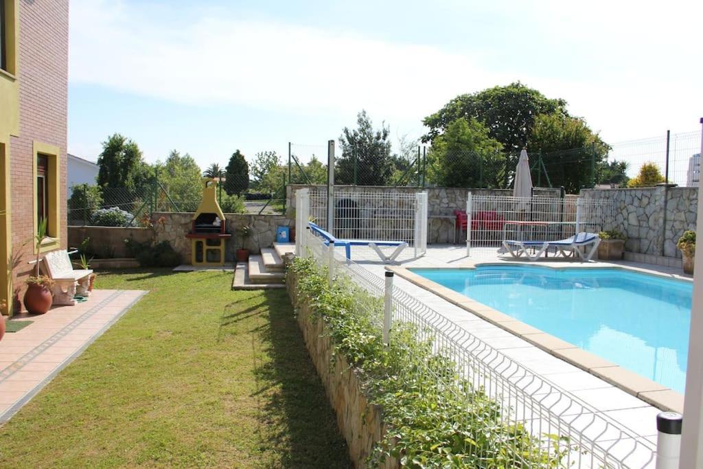 Villa Marta Сантилана дел Мар Екстериор снимка